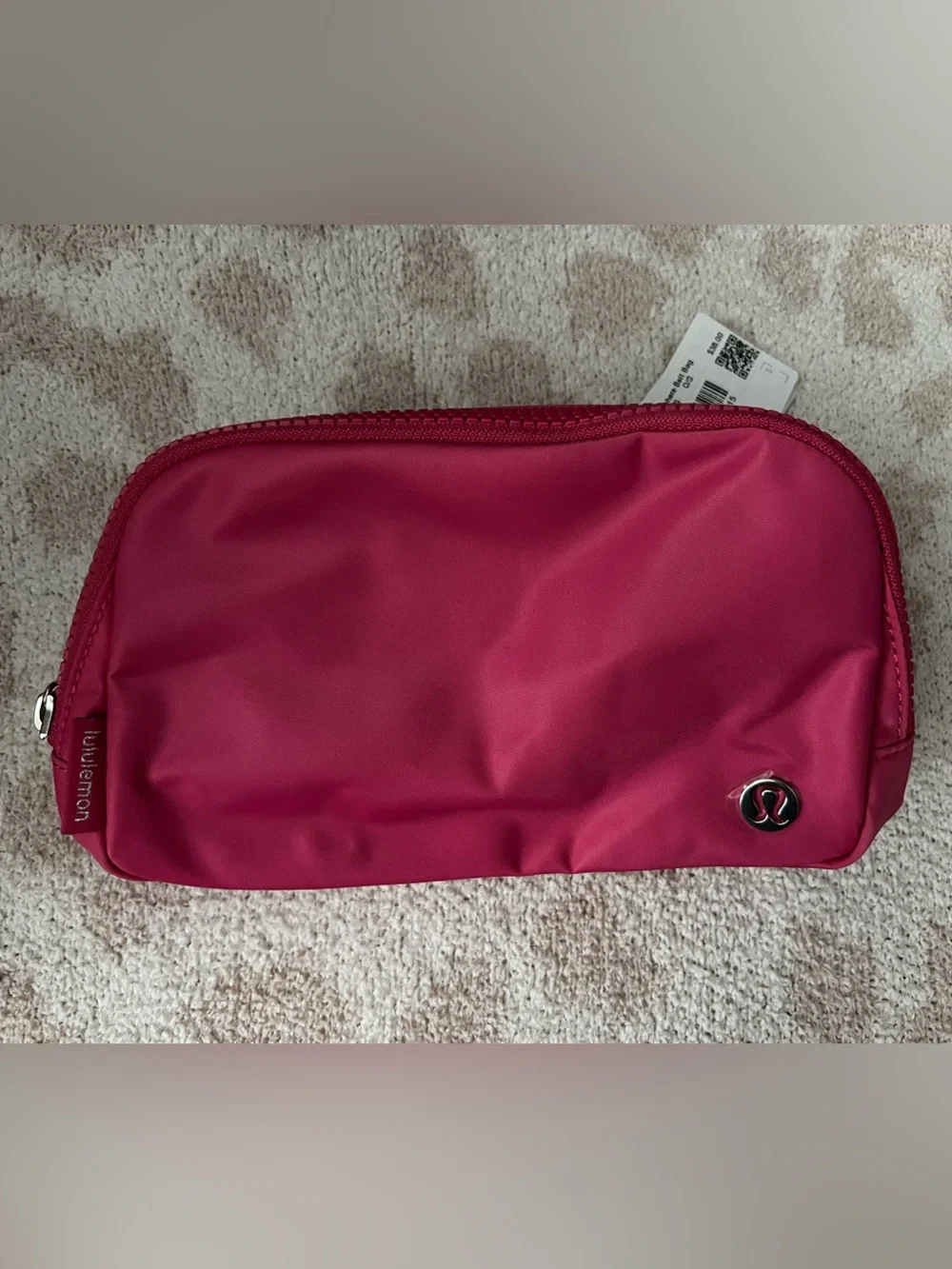 Lululemon Everywhere Beltbag